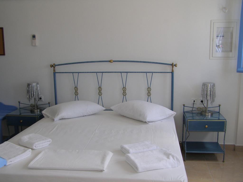 Apollon Village Hotel 아나피 객실 사진